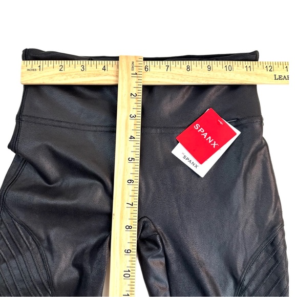Spanx Women’s Faux Leather Moto Leggings Color: Very Black Size: XS/TP NWT. - Picture 9 of 16